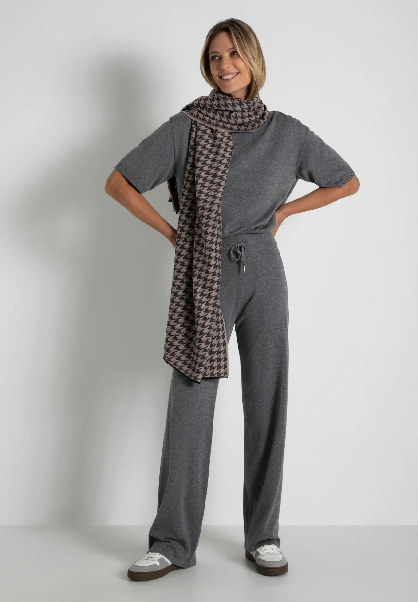 Discount breiter Schal, taupe/grau karierte, Herbst-Kollektion Accessoires