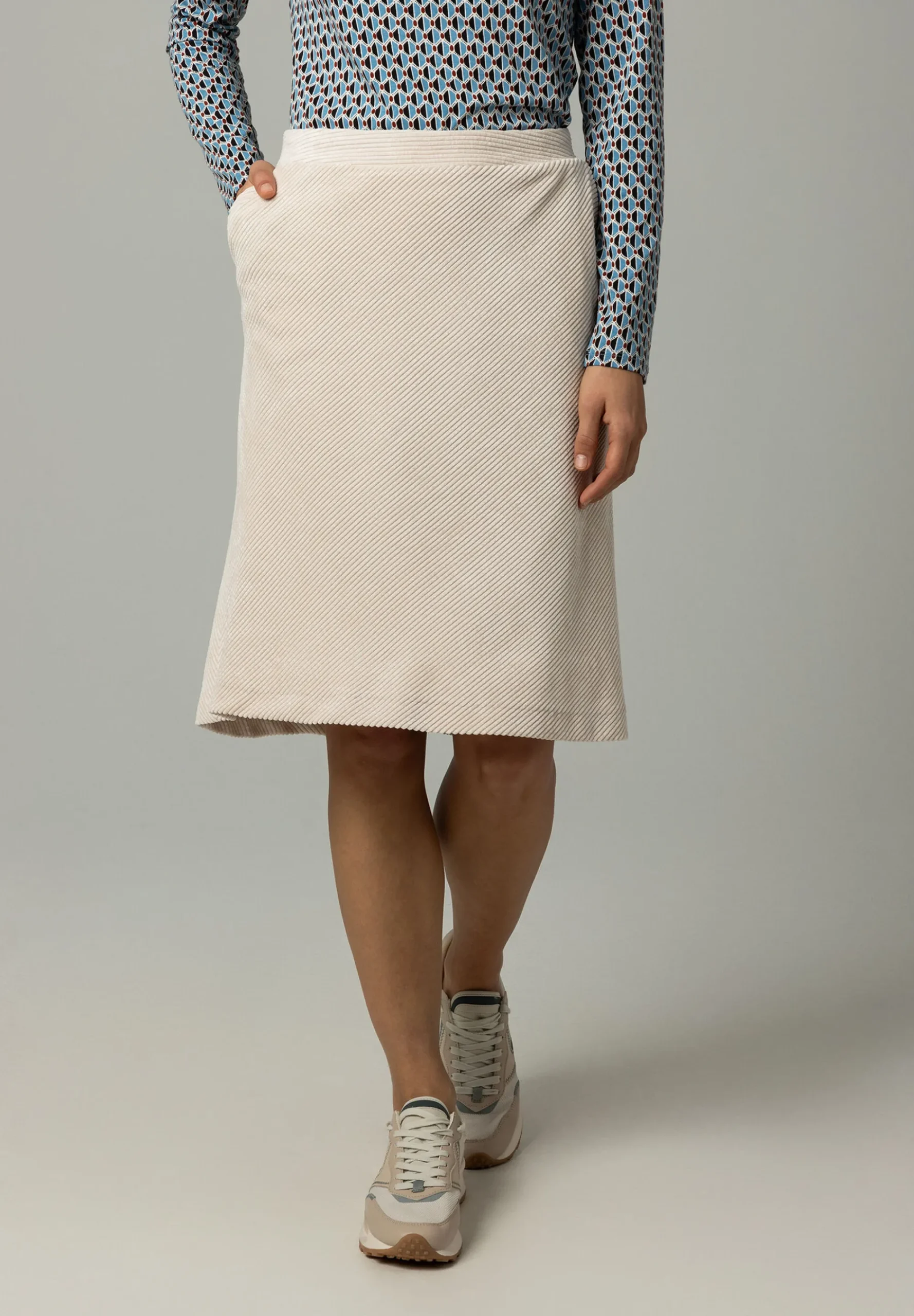 New Cordrock, powder creme, Winter-Kollektion Röcke