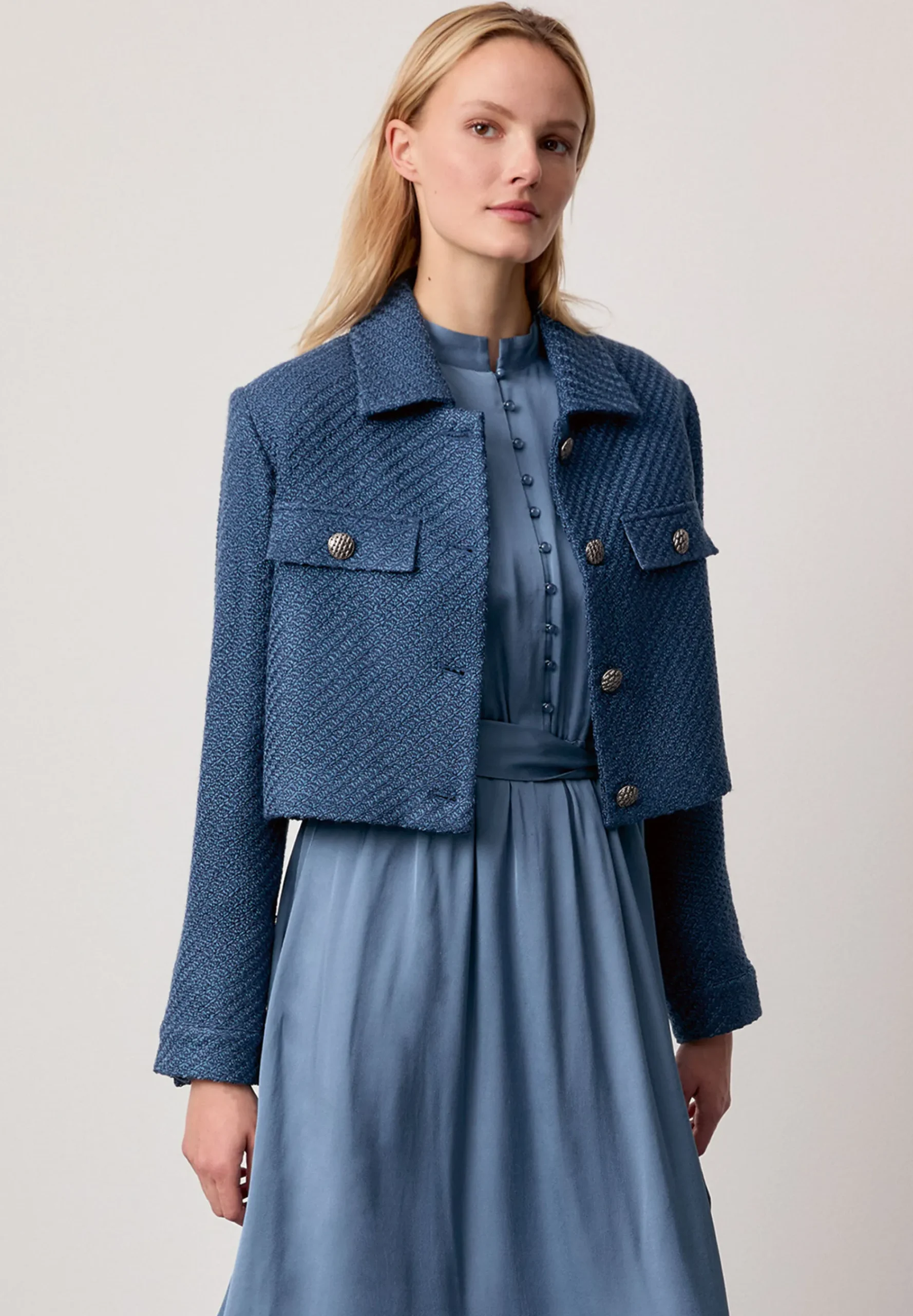 Best kurzer Bouclé-Blazer, greyblue, Herbst-Kollektion Blazer