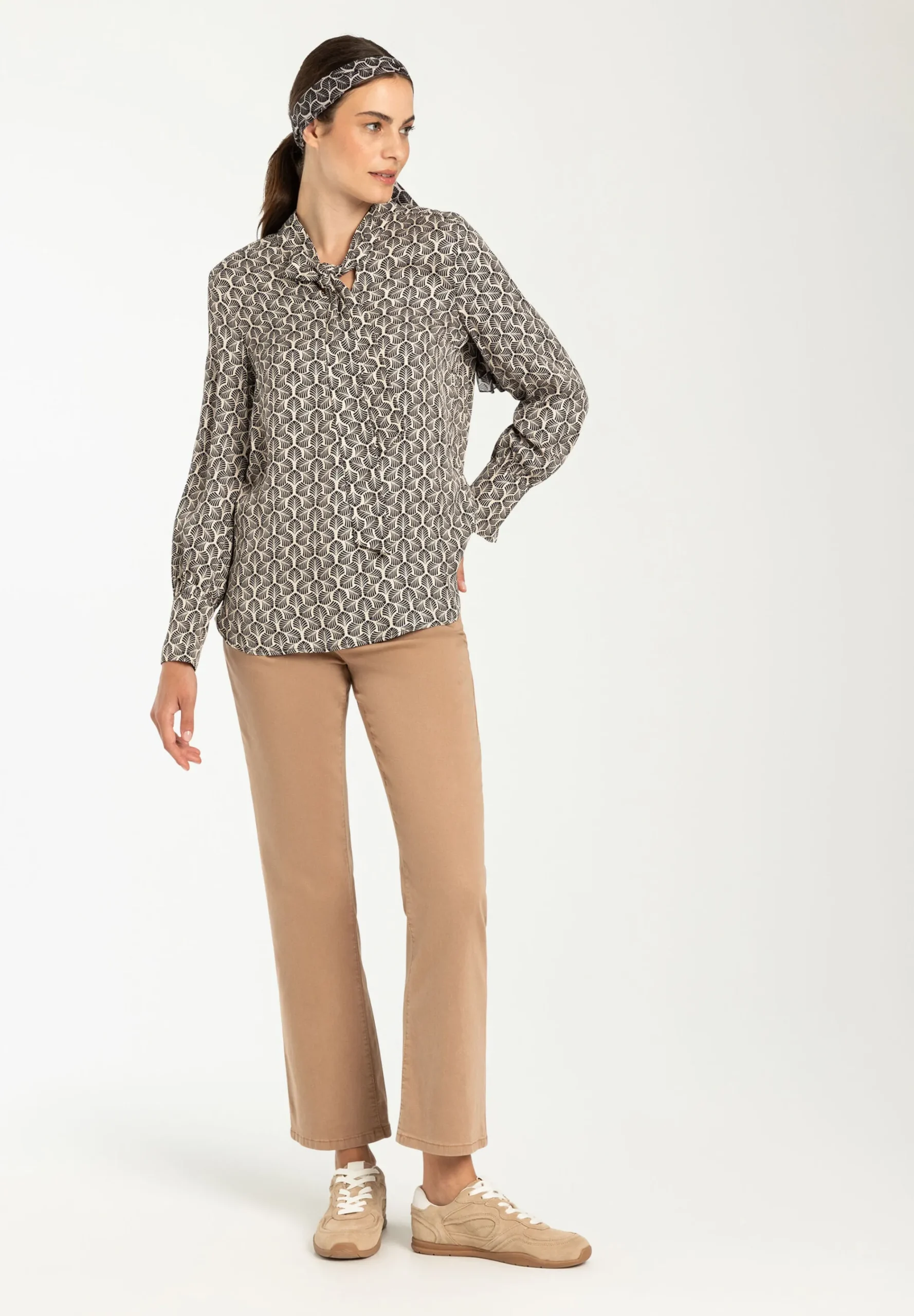 Hot Printschal, grafisches Minimuster, Herbst-Kollektion Accessoires