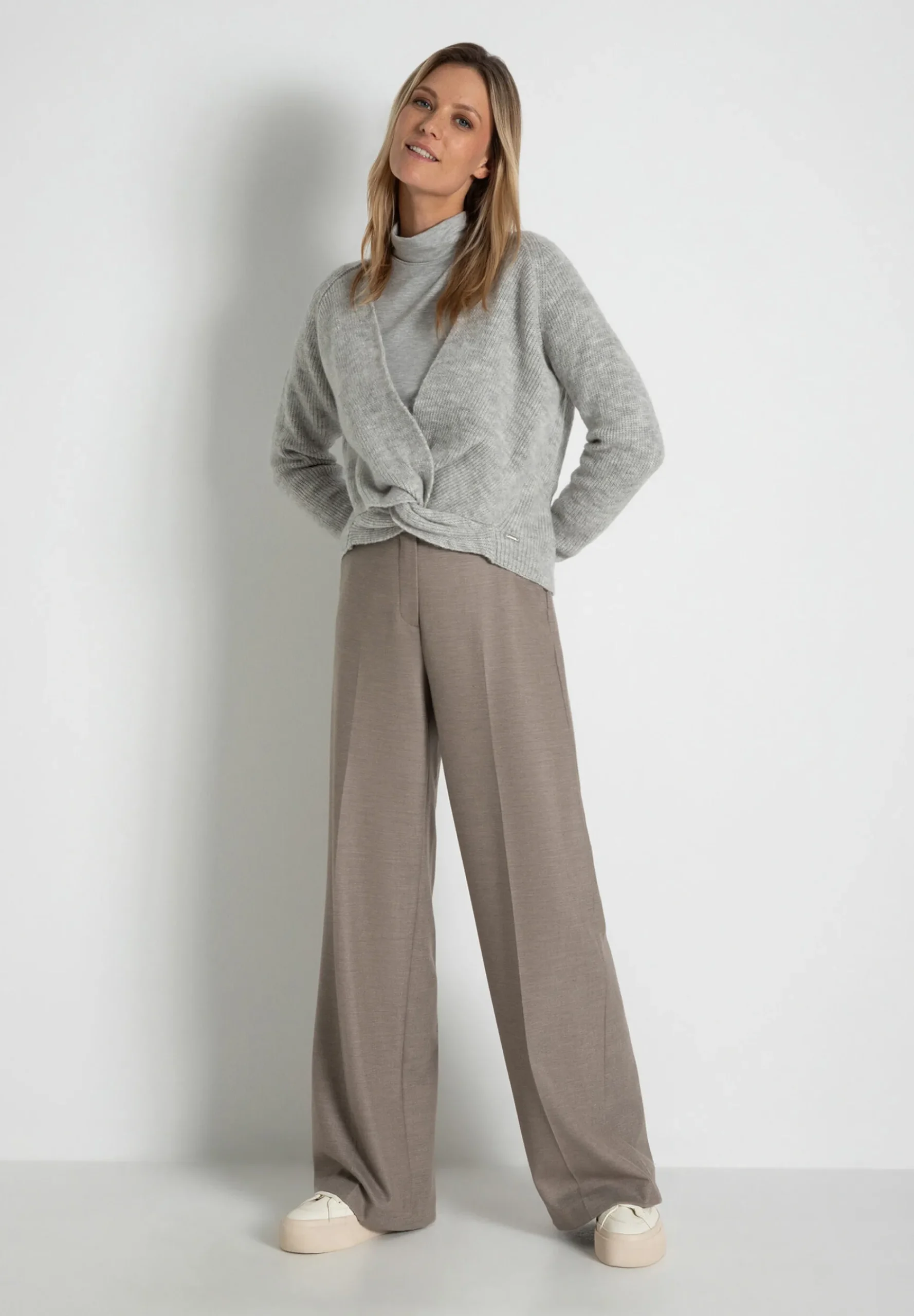 Outlet Pullover mit Knotendetail, melange, Herbst-Kollektion Pullover - Strick