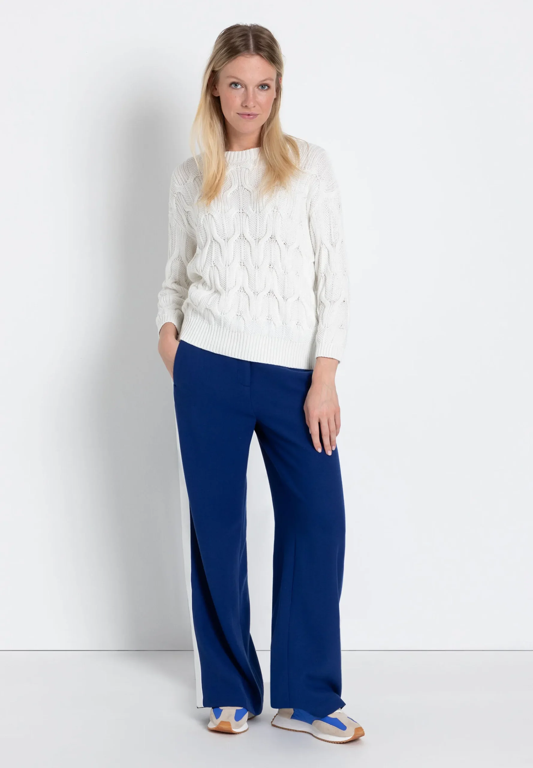 New Pullover mit Zopf, , Frühjahrs-Kollektion Pullover - Strick