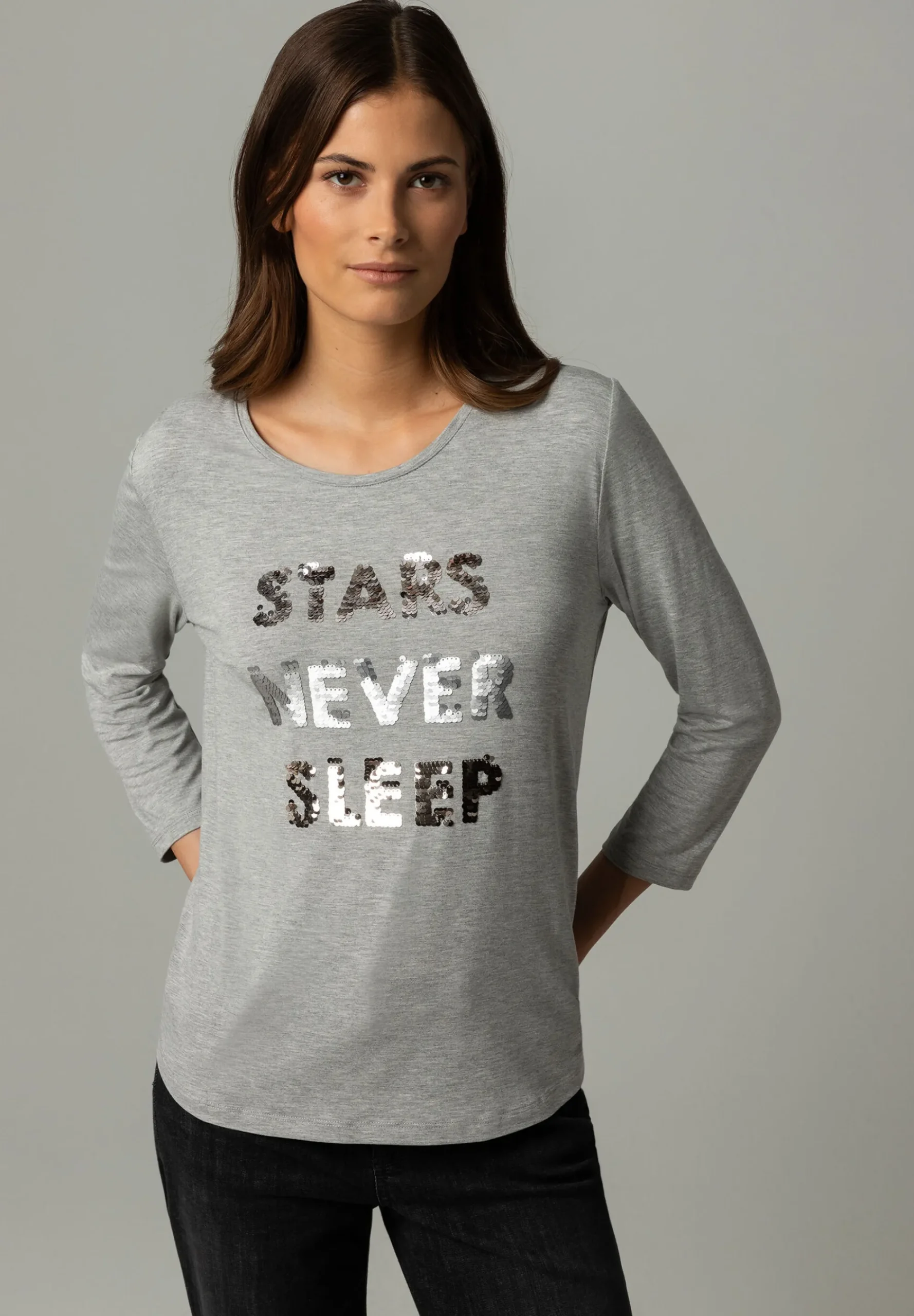 New Shirt mit Pailletten-Schriftzug, melange, Winter-Kollektion T-shirts - Tops