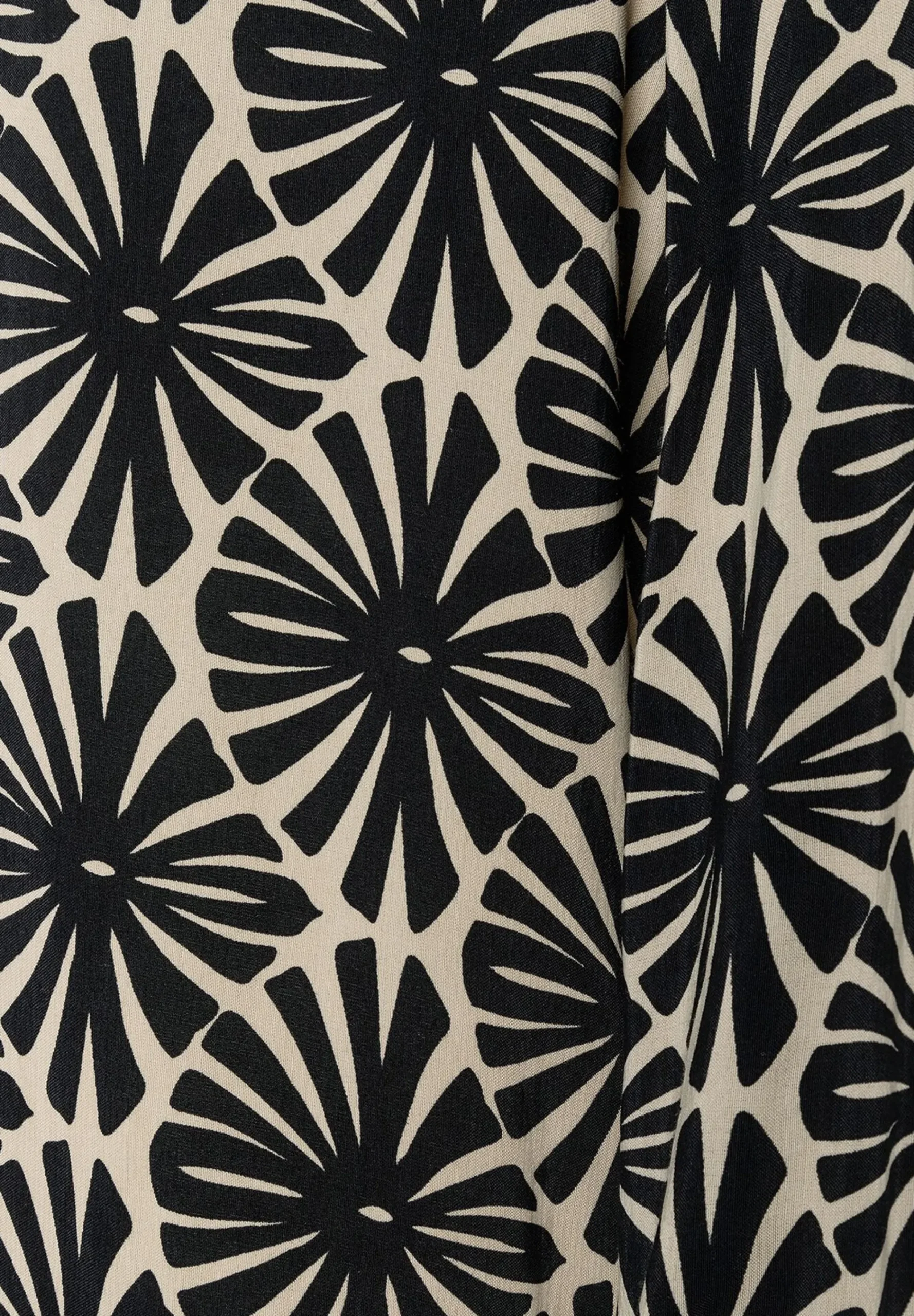 Online Viskosebluse, grafischer Print, Frühjahrs-Kollektion Blusen